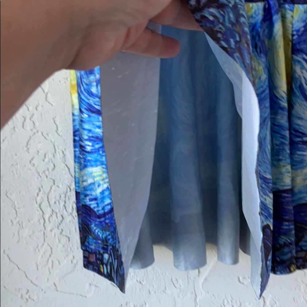 Starry Night Print Pleated Short Skater Skirt - Picture 7 of 12